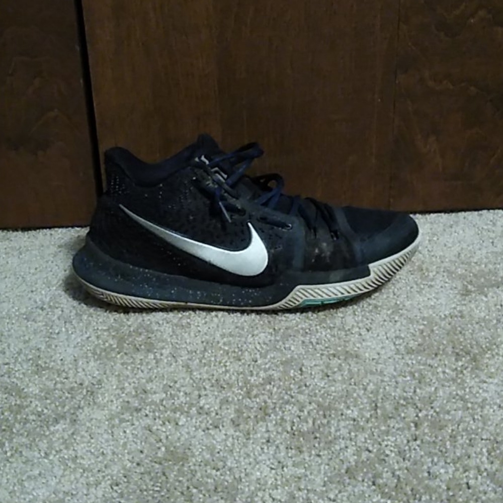 Kyrie 3. I am trying to trade